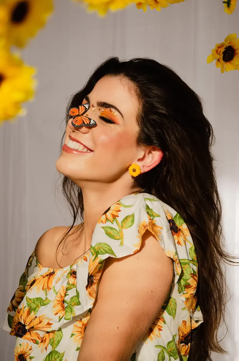 Maquillage couleurs orange et printanier thème tournesols par Maeliys makeup